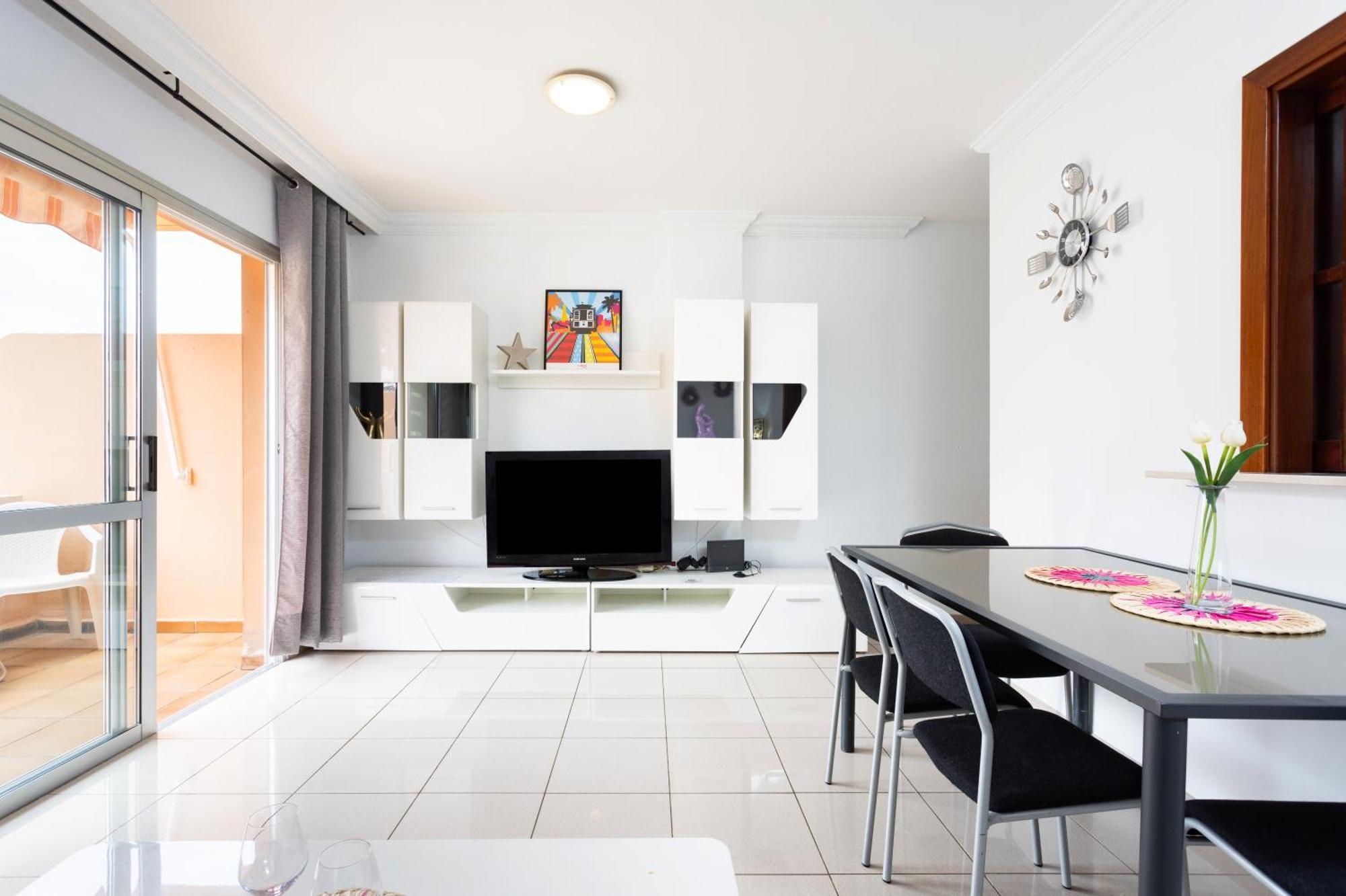 Home2Book Los Cristianos, Pool & Beach Лос Кристианос Екстериор снимка