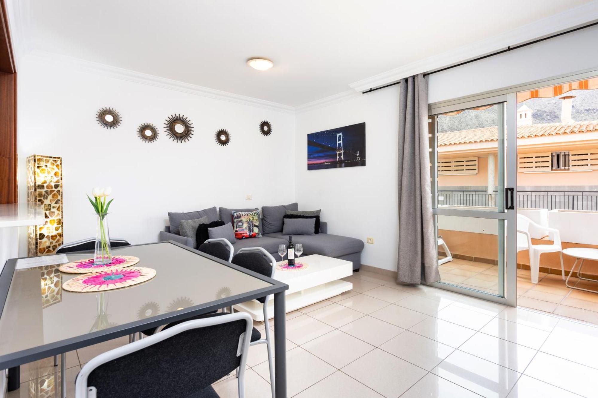 Home2Book Los Cristianos, Pool & Beach Лос Кристианос Екстериор снимка